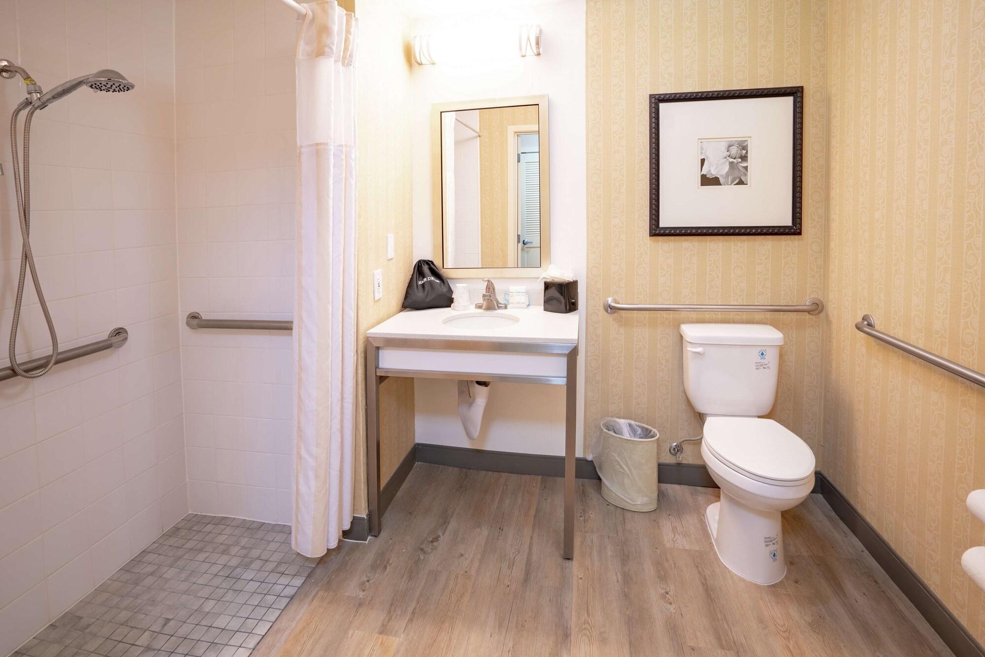 Hilton Garden Inn Seattle/Рентън Екстериор снимка
