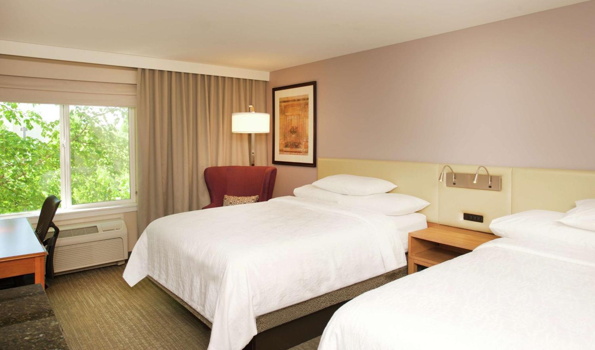 Hilton Garden Inn Seattle/Рентън Екстериор снимка