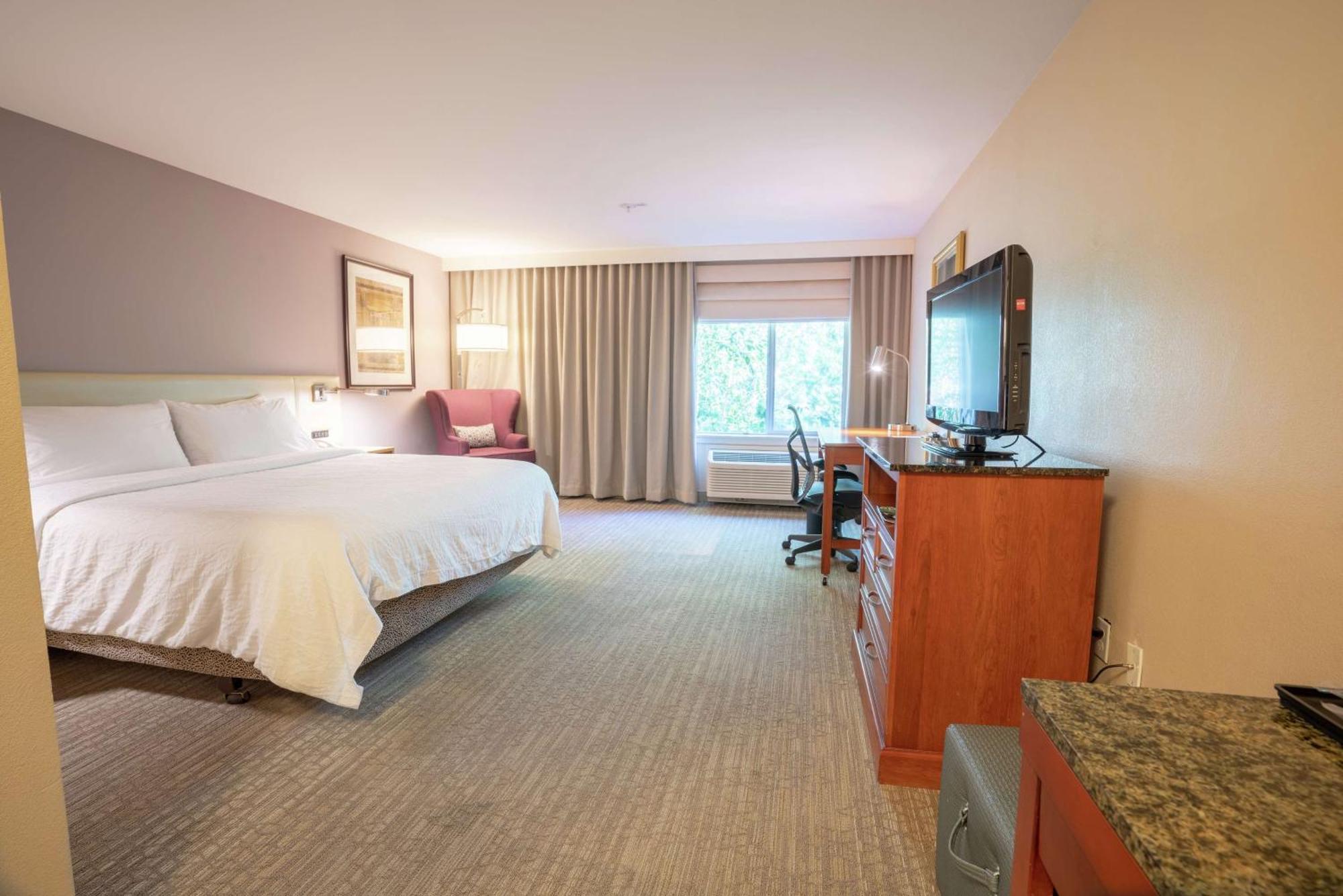 Hilton Garden Inn Seattle/Рентън Екстериор снимка