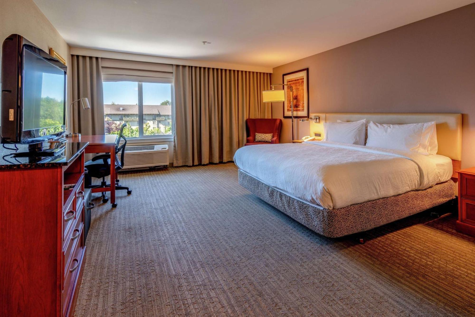Hilton Garden Inn Seattle/Рентън Екстериор снимка